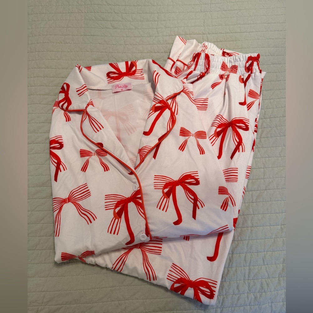 Pink Lilly bow pajamas - Size M - NWOT